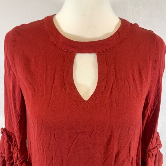 Jodifl rust color keyhole ruffle top size small - Picture 2 of 6